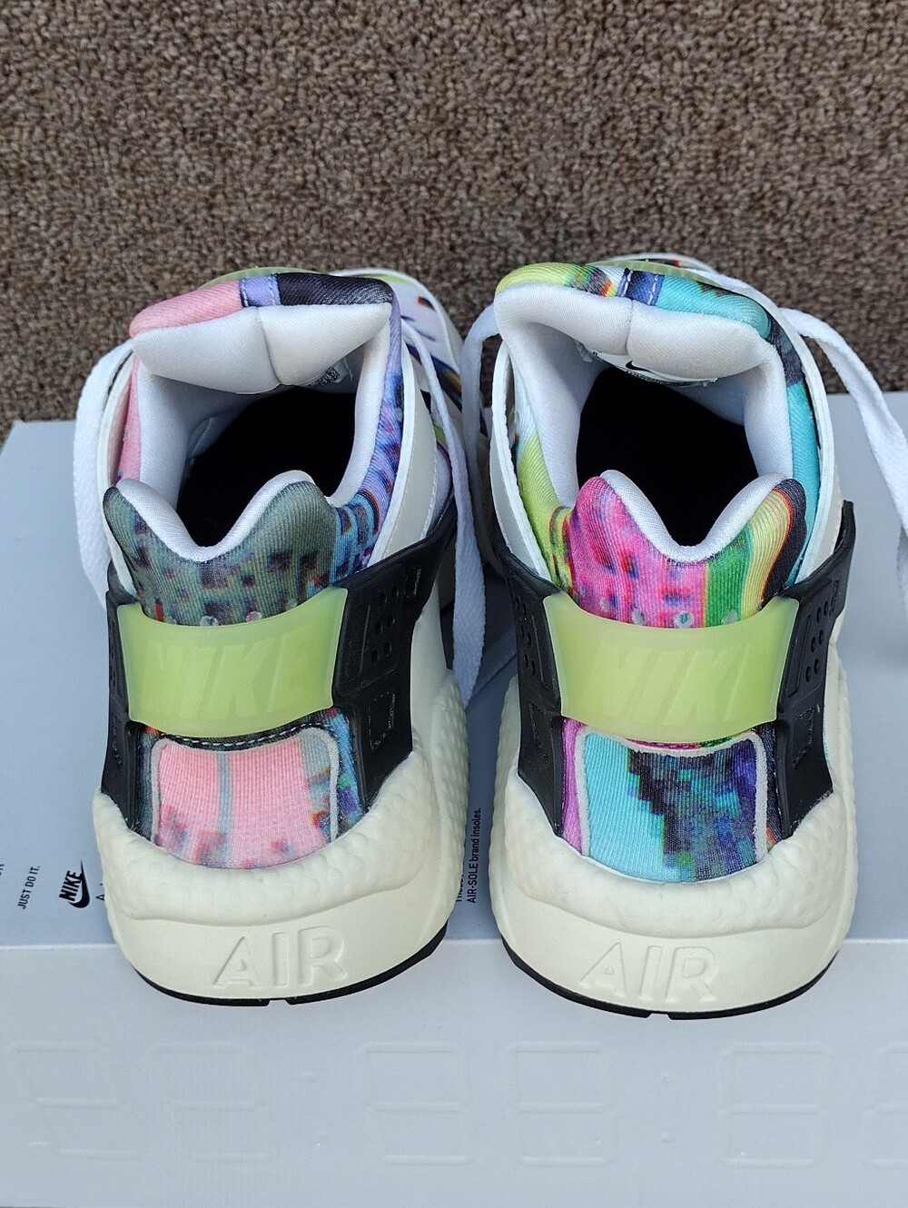 Nike Nike Air Huarache SE Multi Color / White Phantom DX3264-902 Women's Size 8 - Picture 5 of 8